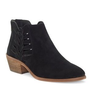 Vince Camuto Prestetta black booties